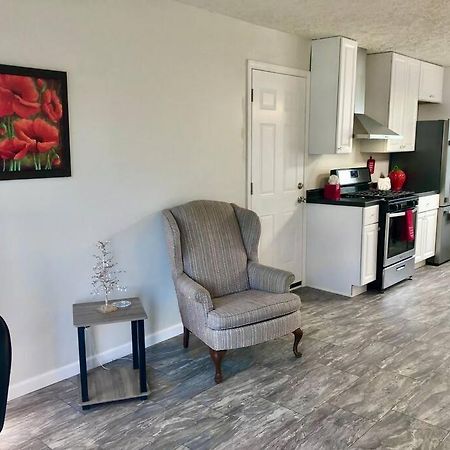 Trestle Creek Farm- Farmhouse Suite บลูมมิงตัน ภายนอก รูปภาพ