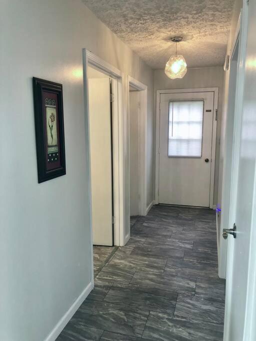 Trestle Creek Farm- Farmhouse Suite บลูมมิงตัน ภายนอก รูปภาพ