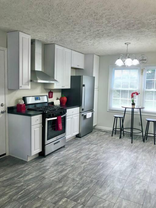 Trestle Creek Farm- Farmhouse Suite บลูมมิงตัน ภายนอก รูปภาพ